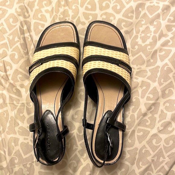 Trotters Sandals with 1” Heel. Worn Once. Great Shape - Picture 6 of 11